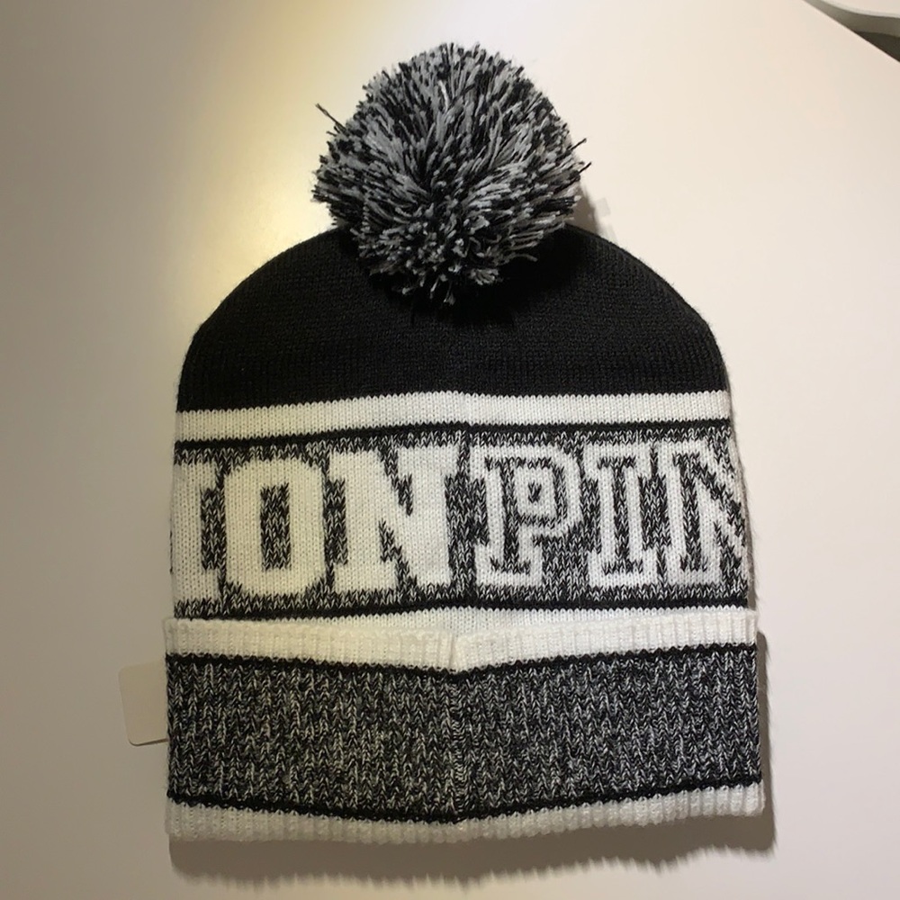 Black and white hat